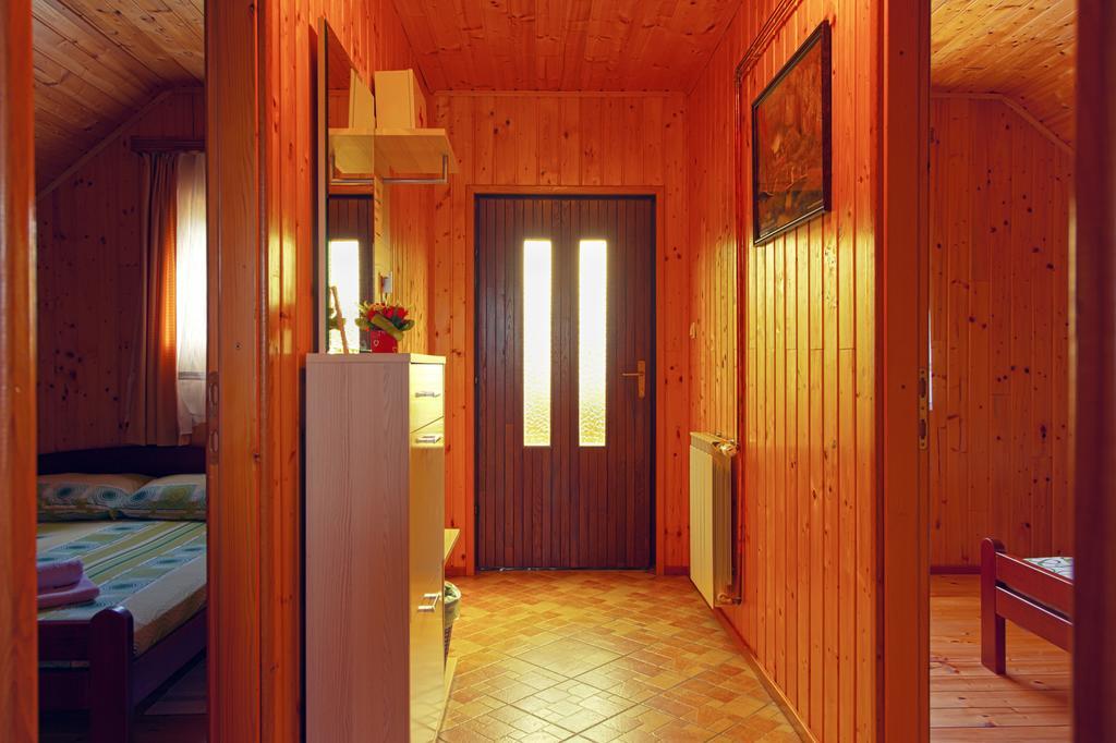 Apartment Ines Smoljanac Εξωτερικό φωτογραφία